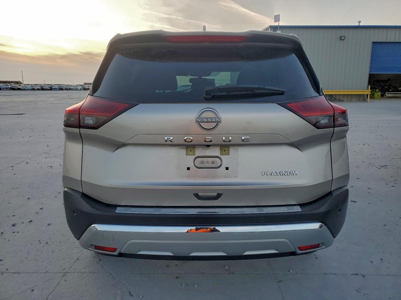 2023 NISSAN ROGUE PLATINUM photo 6