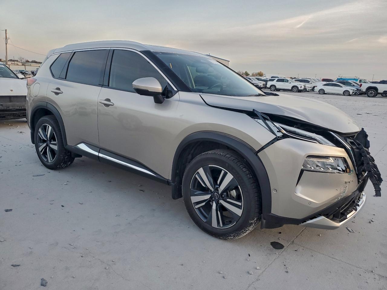 2023 NISSAN ROGUE PLATINUM photo 4