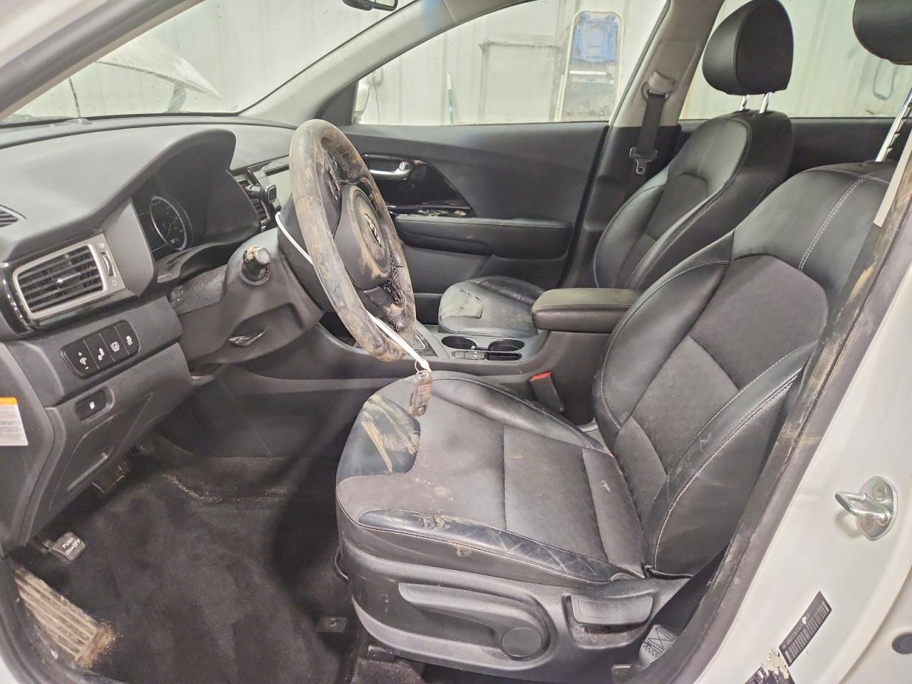 2018 KIA NIRO EX photo 13