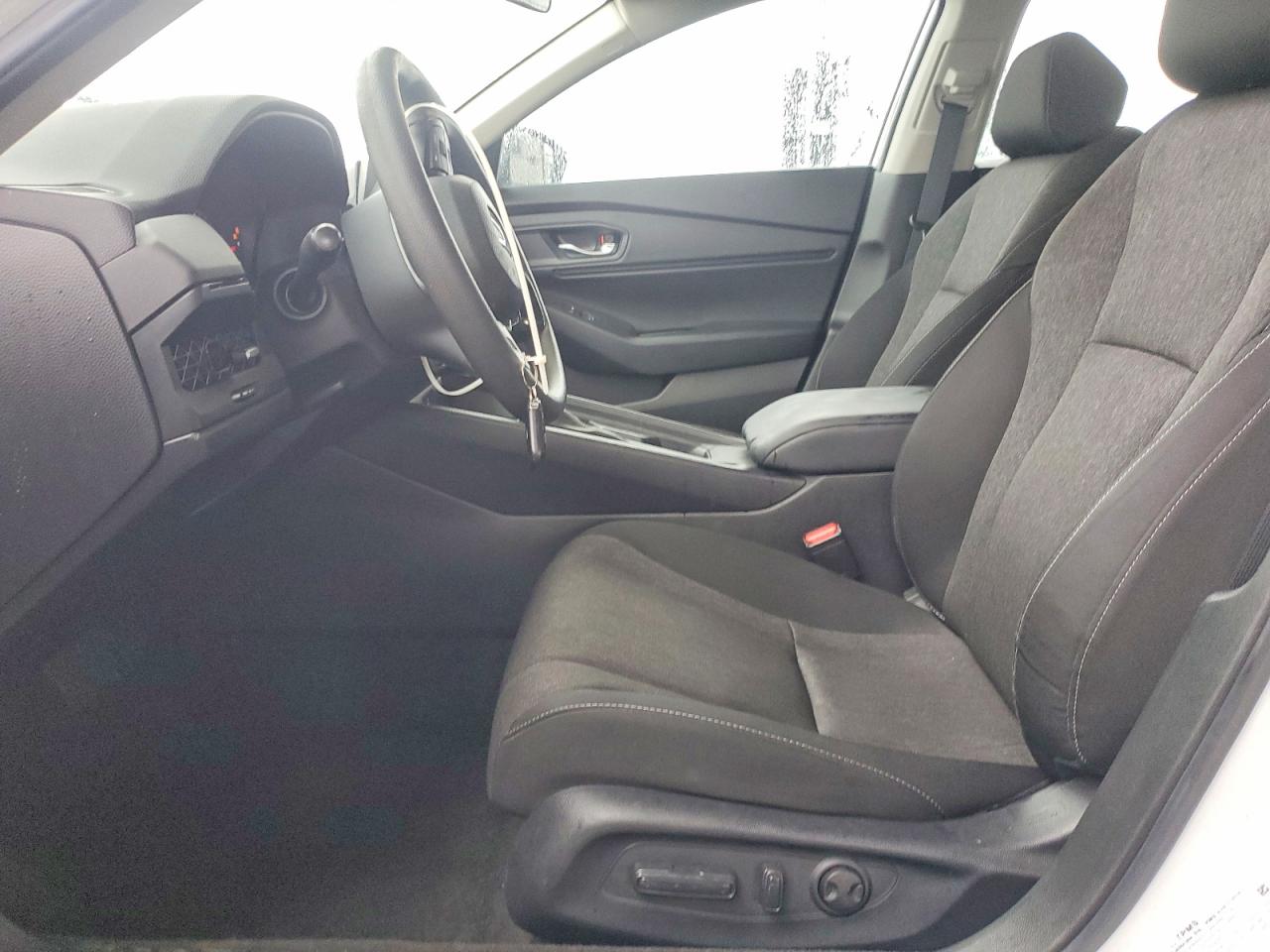 2024 HONDA ACCORD EX photo 7