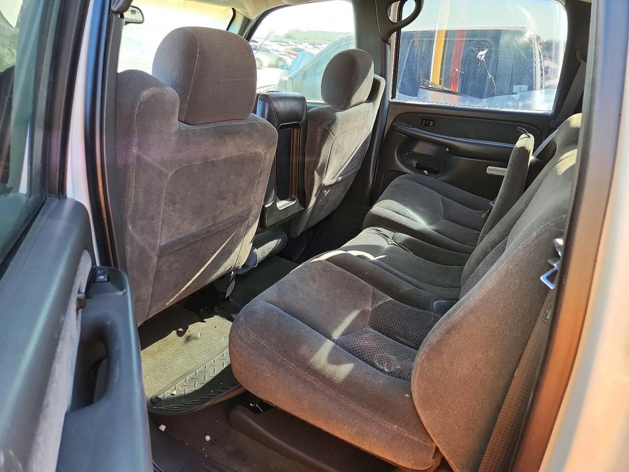 2003 CHEVROLET SILVERADO C1500 HEAVY DUTY photo 11