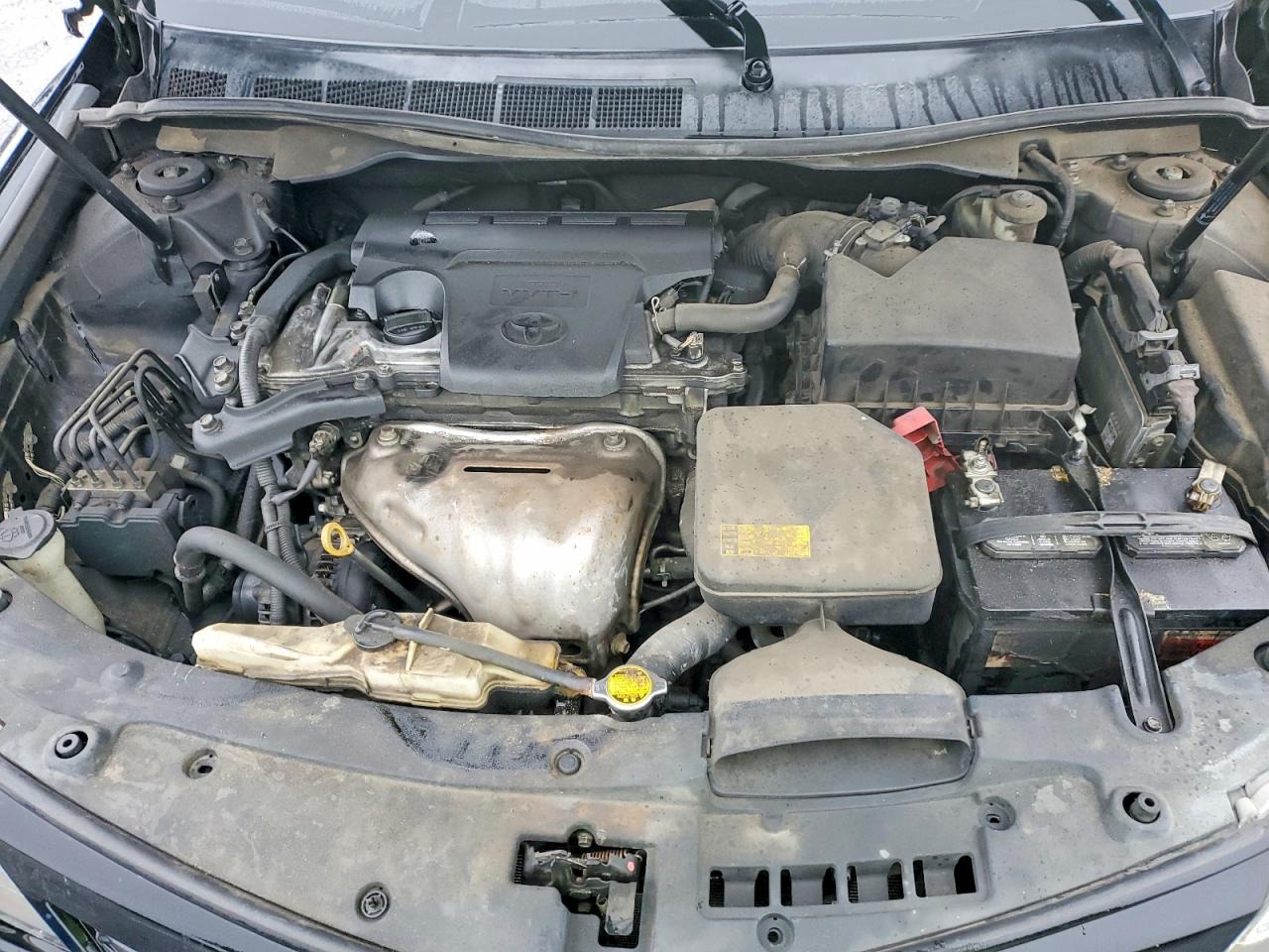 2014 TOYOTA CAMRY L photo 11