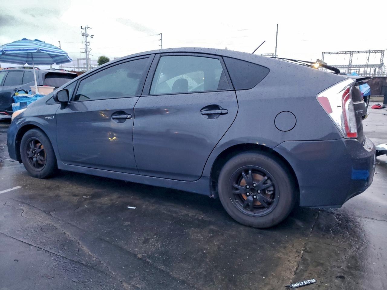 2013 TOYOTA PRIUS photo 2