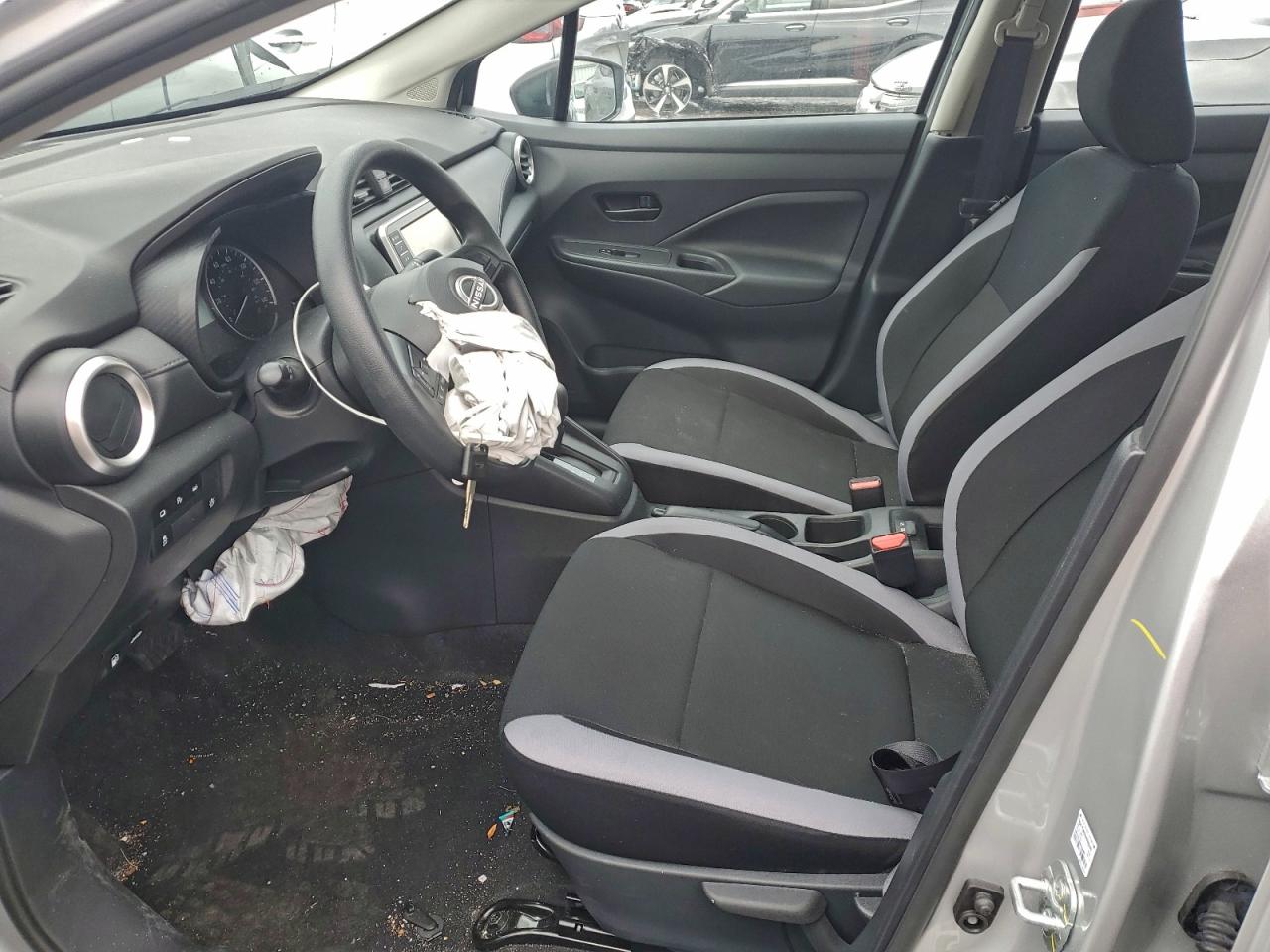 2025 NISSAN VERSA S photo 7