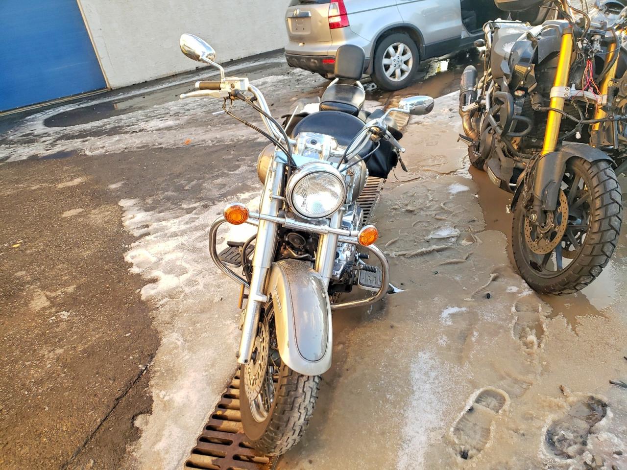2002 YAMAHA XVS1100 A photo 3