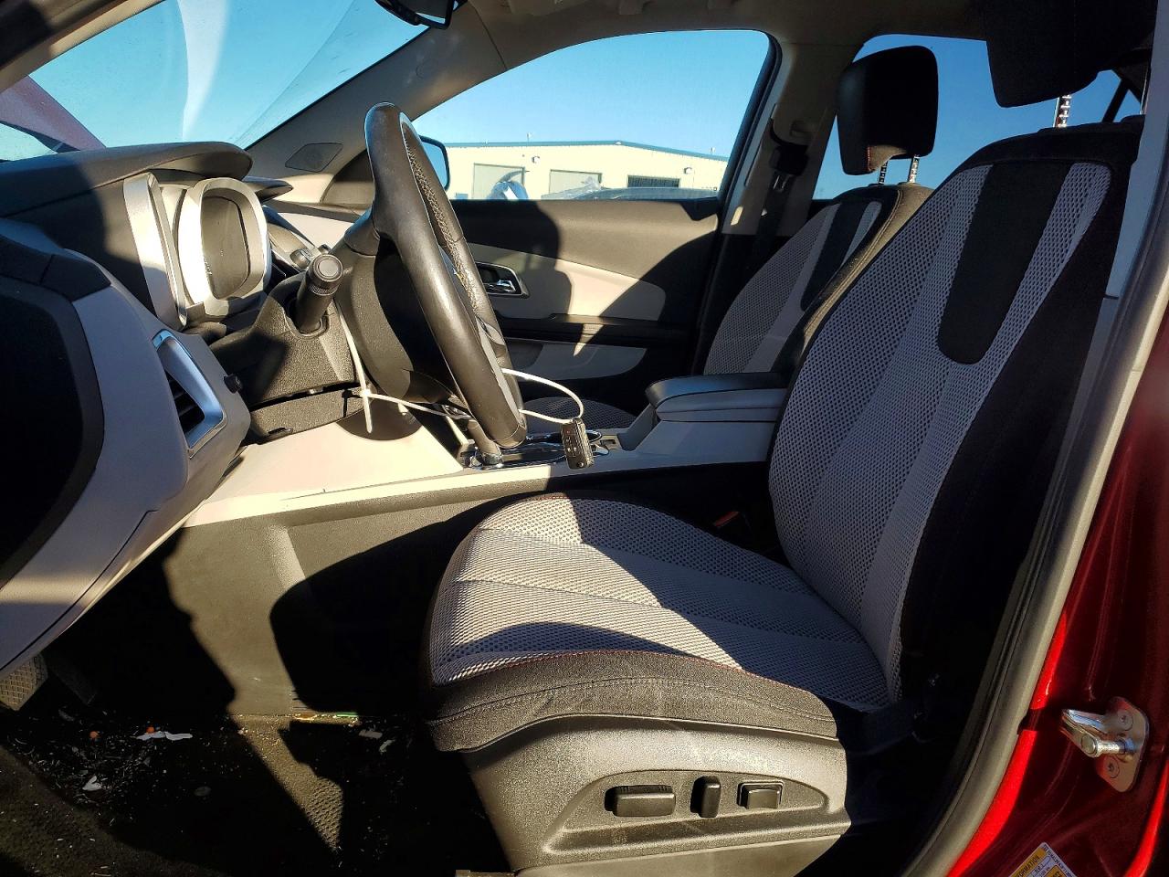 2015 CHEVROLET EQUINOX LT photo 7
