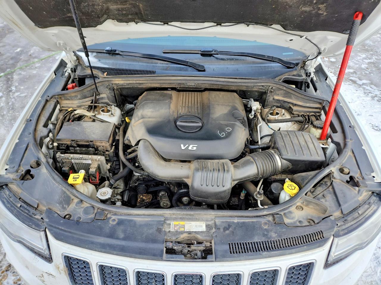 2014 JEEP GRAND CHEROKEE OVERLAND photo 12
