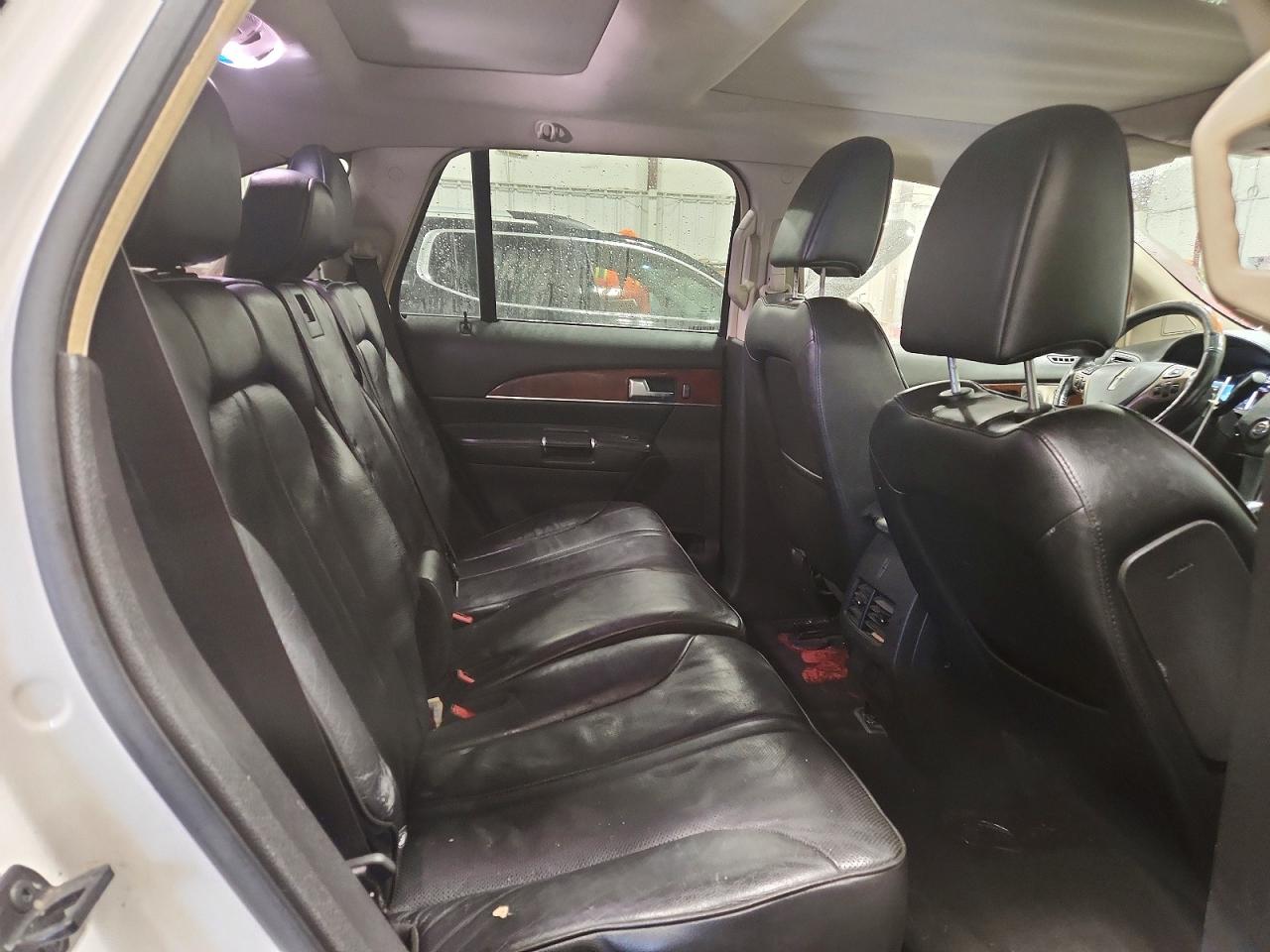2011 LINCOLN MKX photo 11