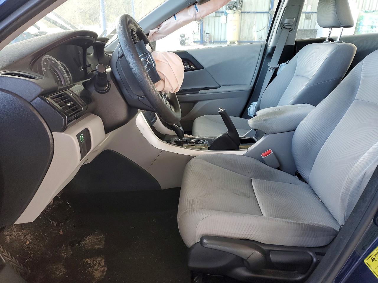 2016 HONDA ACCORD LX photo 7