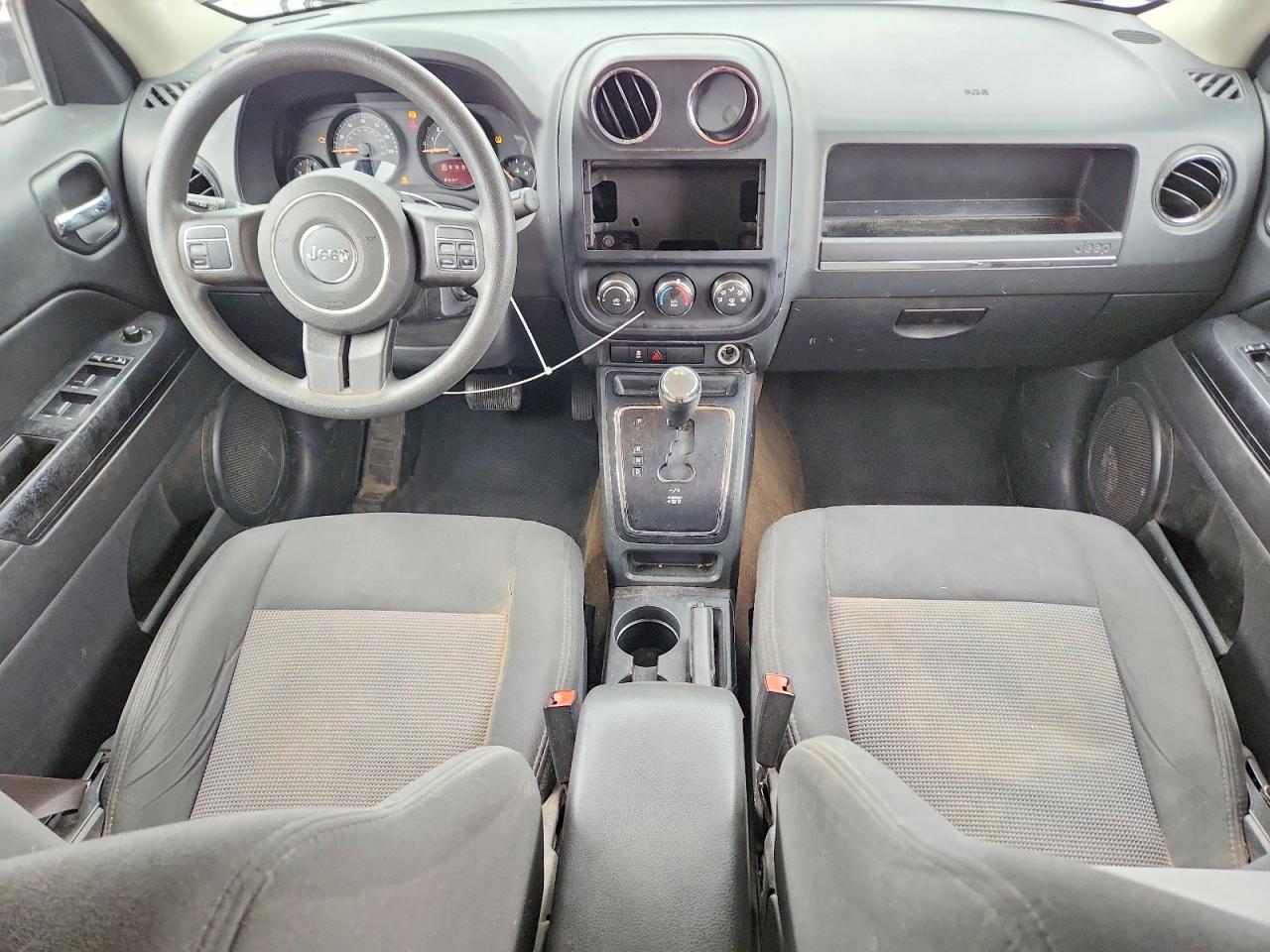 2015 JEEP PATRIOT SPORT photo 8