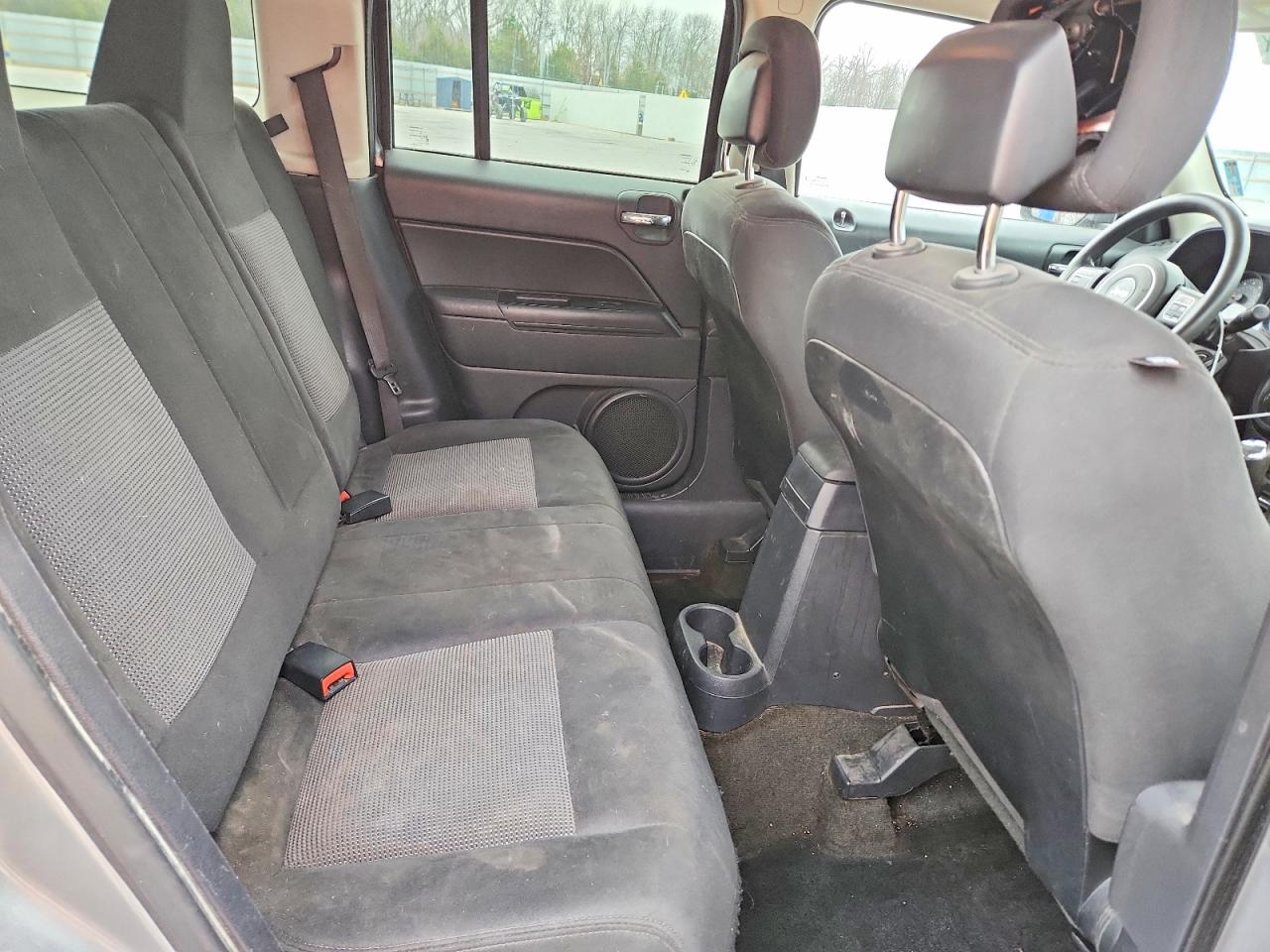 2015 JEEP PATRIOT SPORT photo 11