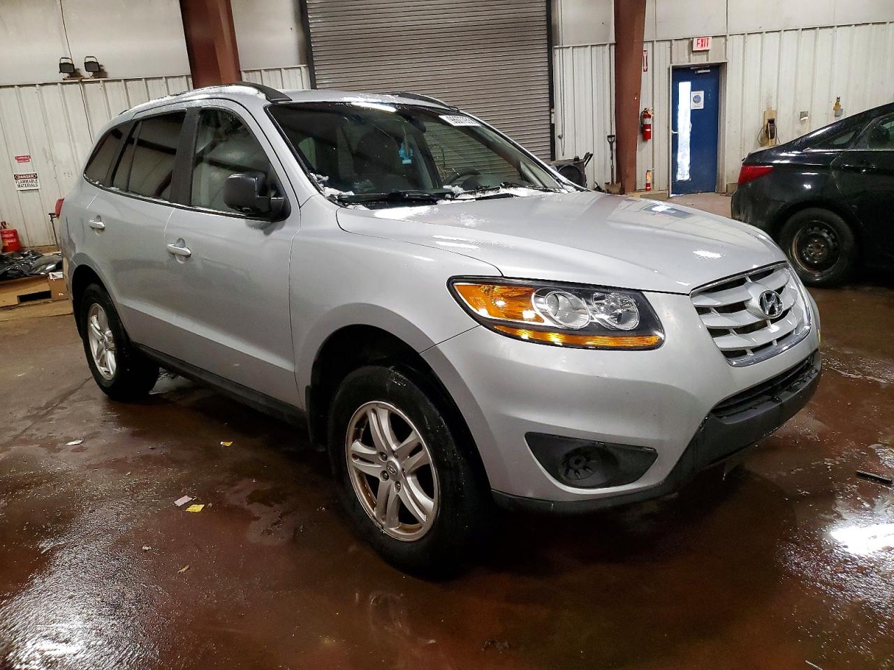 2010 HYUNDAI SANTA FE GLS photo 4
