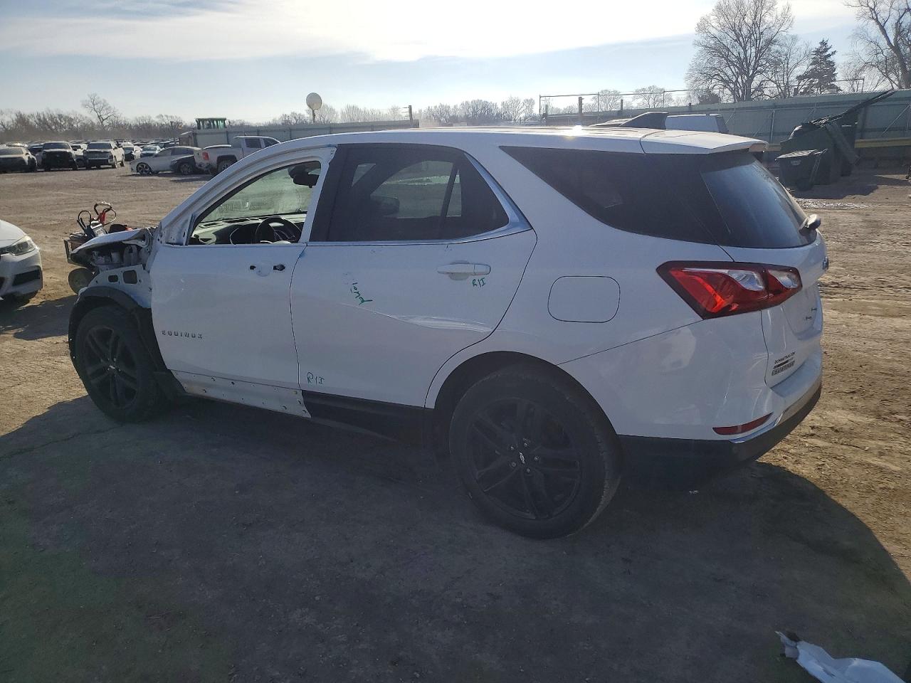 2021 CHEVROLET EQUINOX LT photo 2