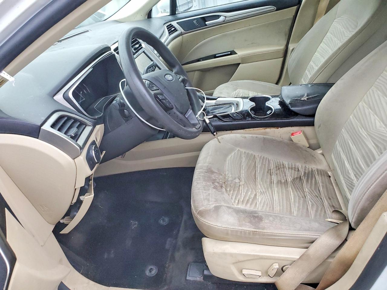 2016 FORD FUSION SE photo 7