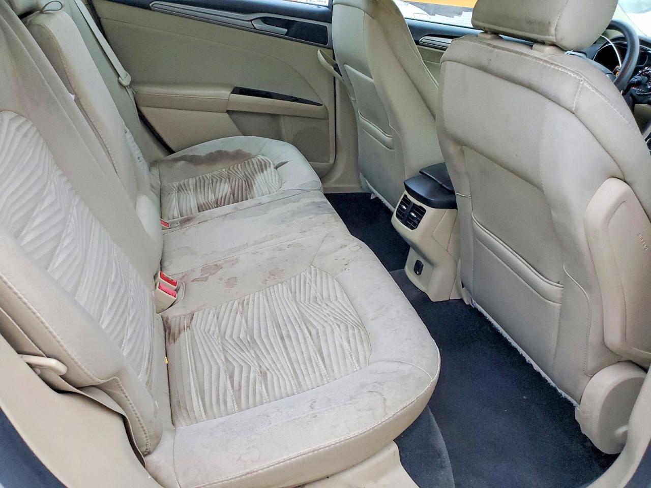 2016 FORD FUSION SE photo 10