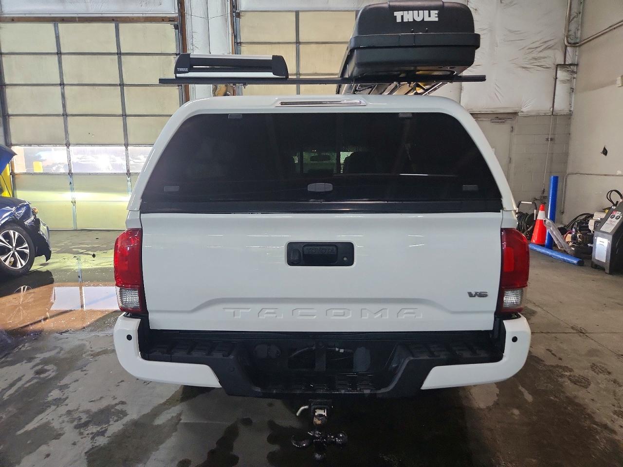 2017 TOYOTA TACOMA DOUBLE CAB photo 6