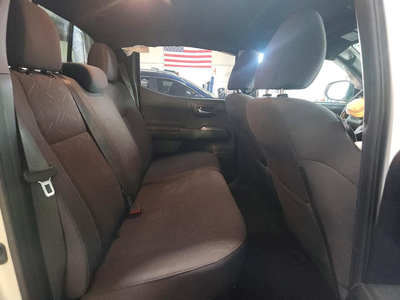 2017 TOYOTA TACOMA DOUBLE CAB photo 10