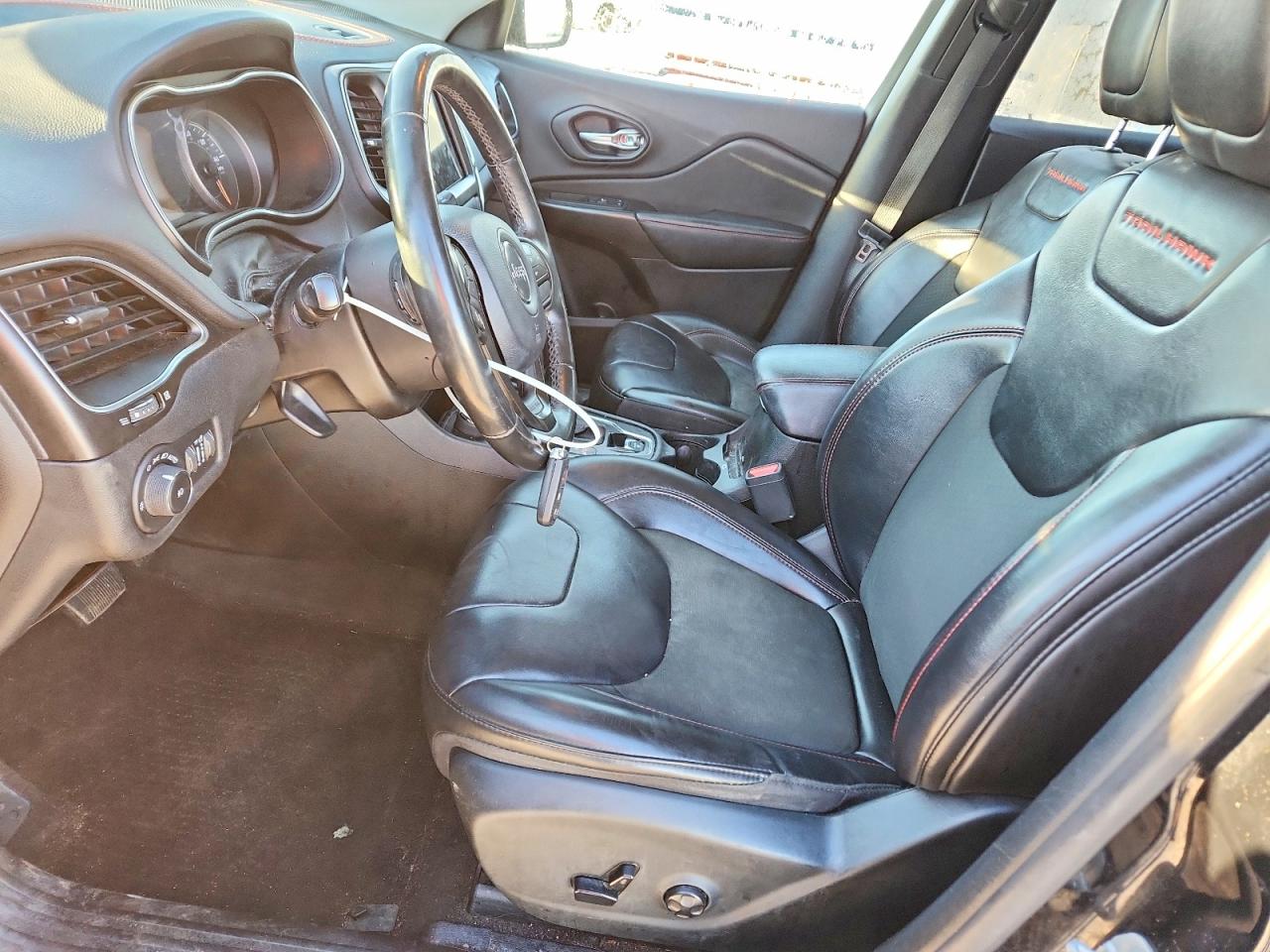 2019 JEEP CHEROKEE TRAILHAWK photo 13