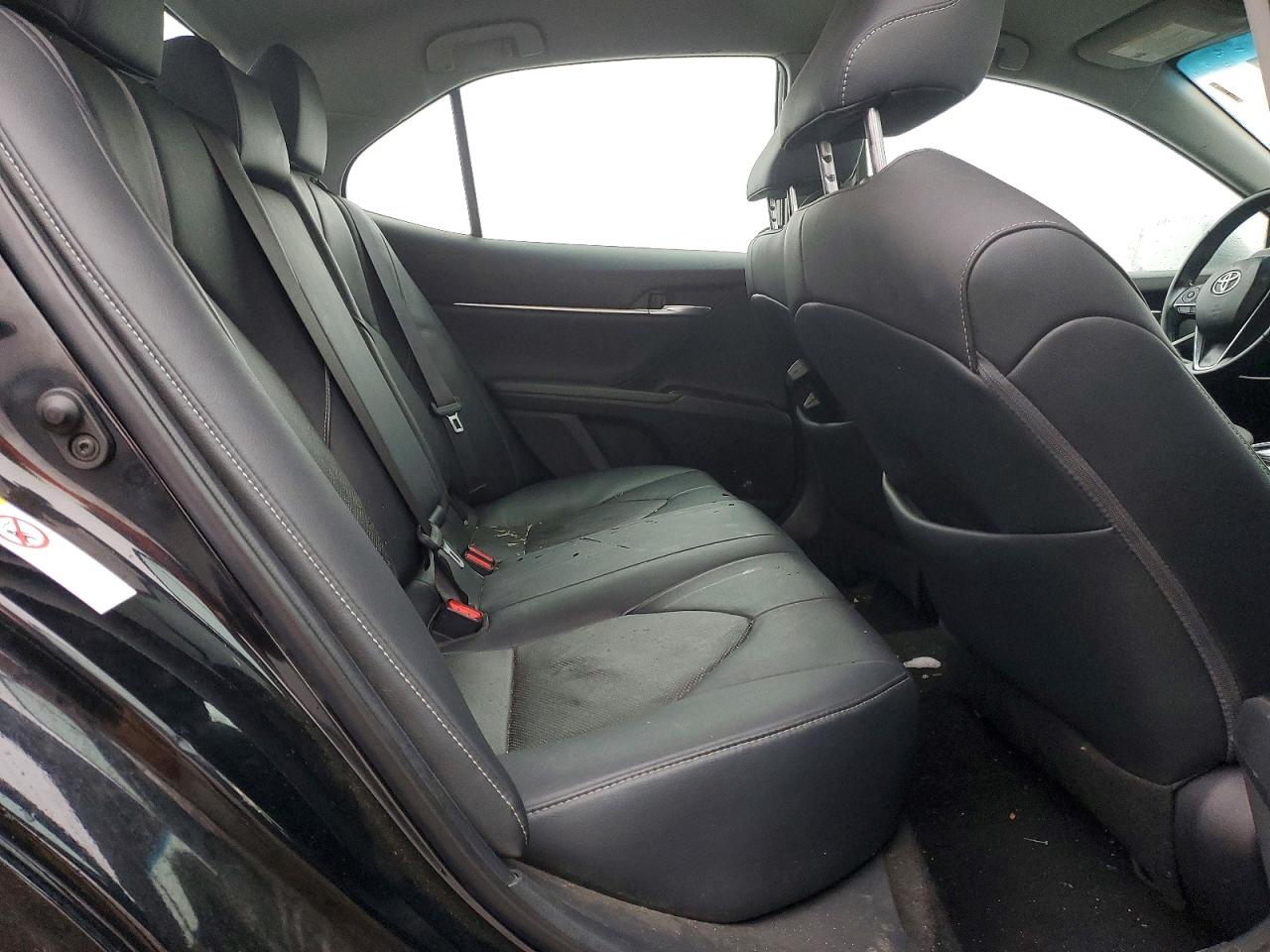 2019 TOYOTA CAMRY XSE photo 10
