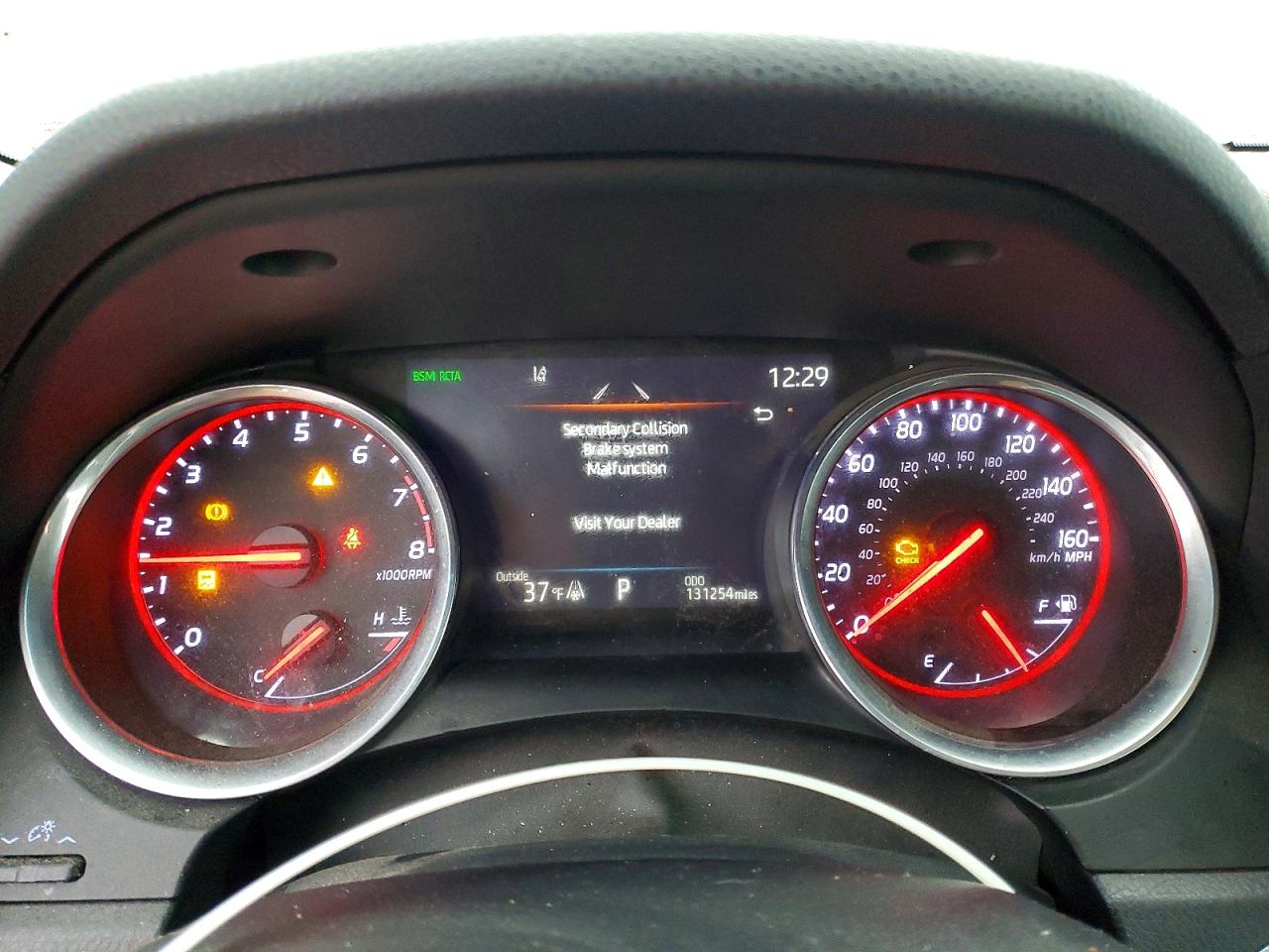 2019 TOYOTA CAMRY XSE photo 9