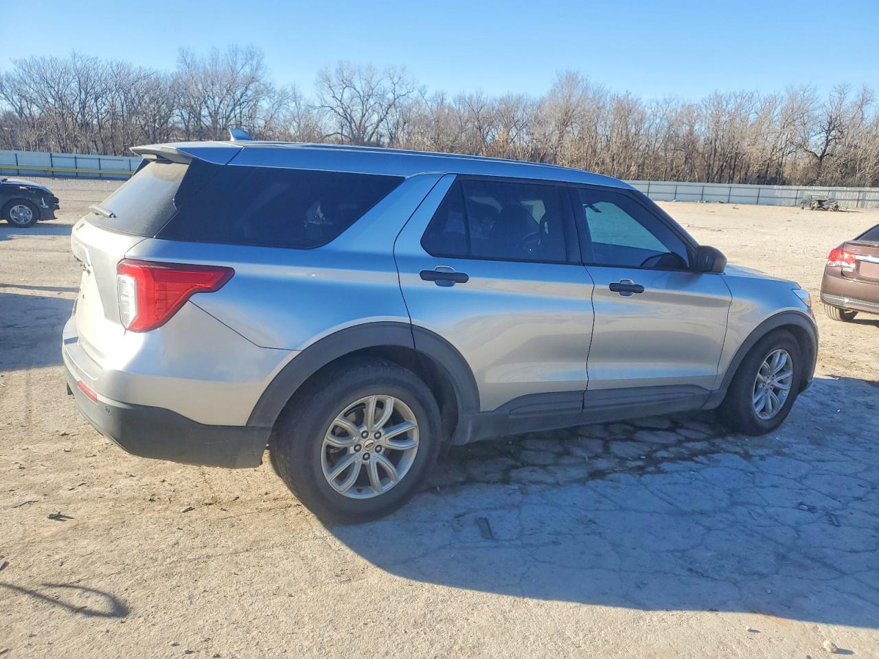 2020 FORD EXPLORER photo 3