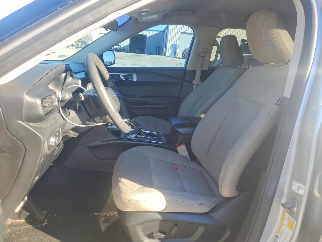 2020 FORD EXPLORER photo 7