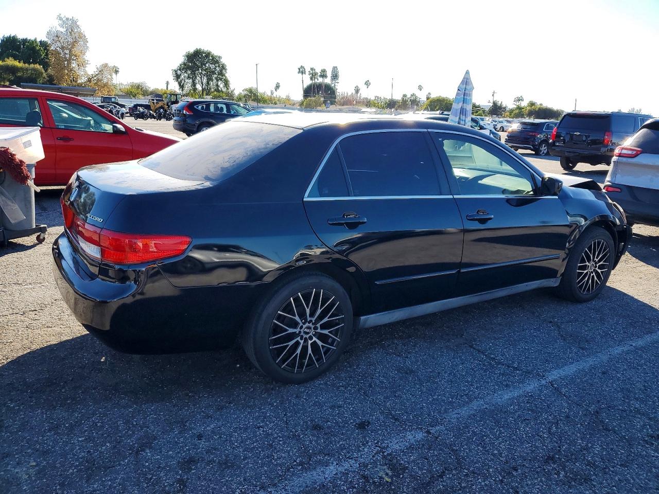 2005 HONDA ACCORD LX photo 3