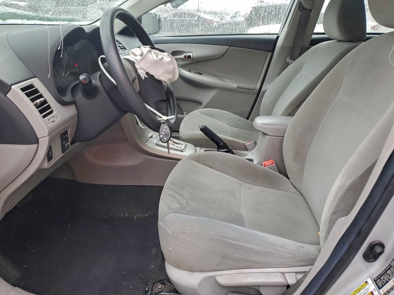 2011 TOYOTA COROLLA BASE photo 7