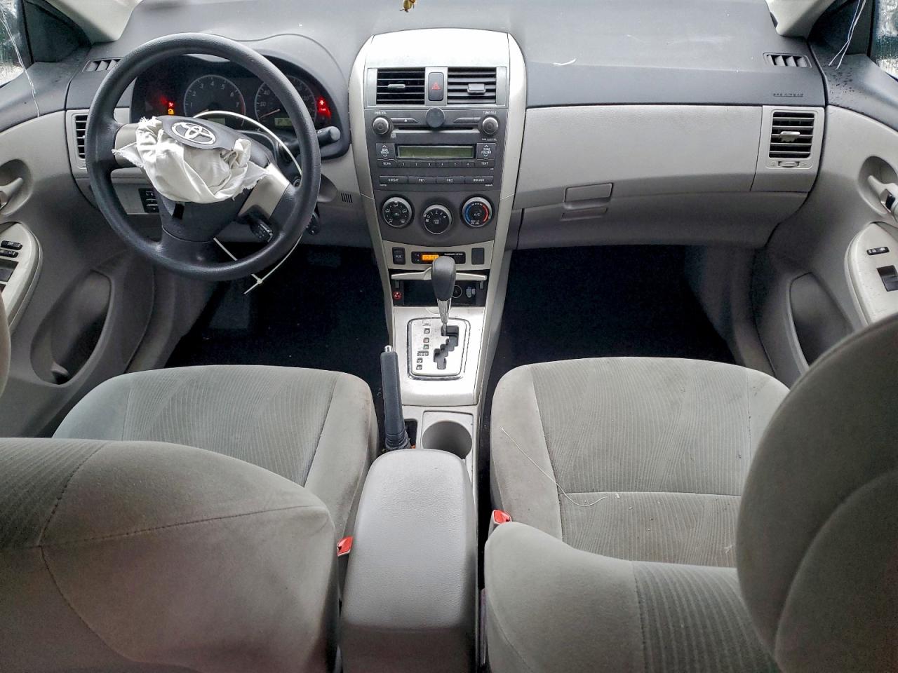 2011 TOYOTA COROLLA BASE photo 8
