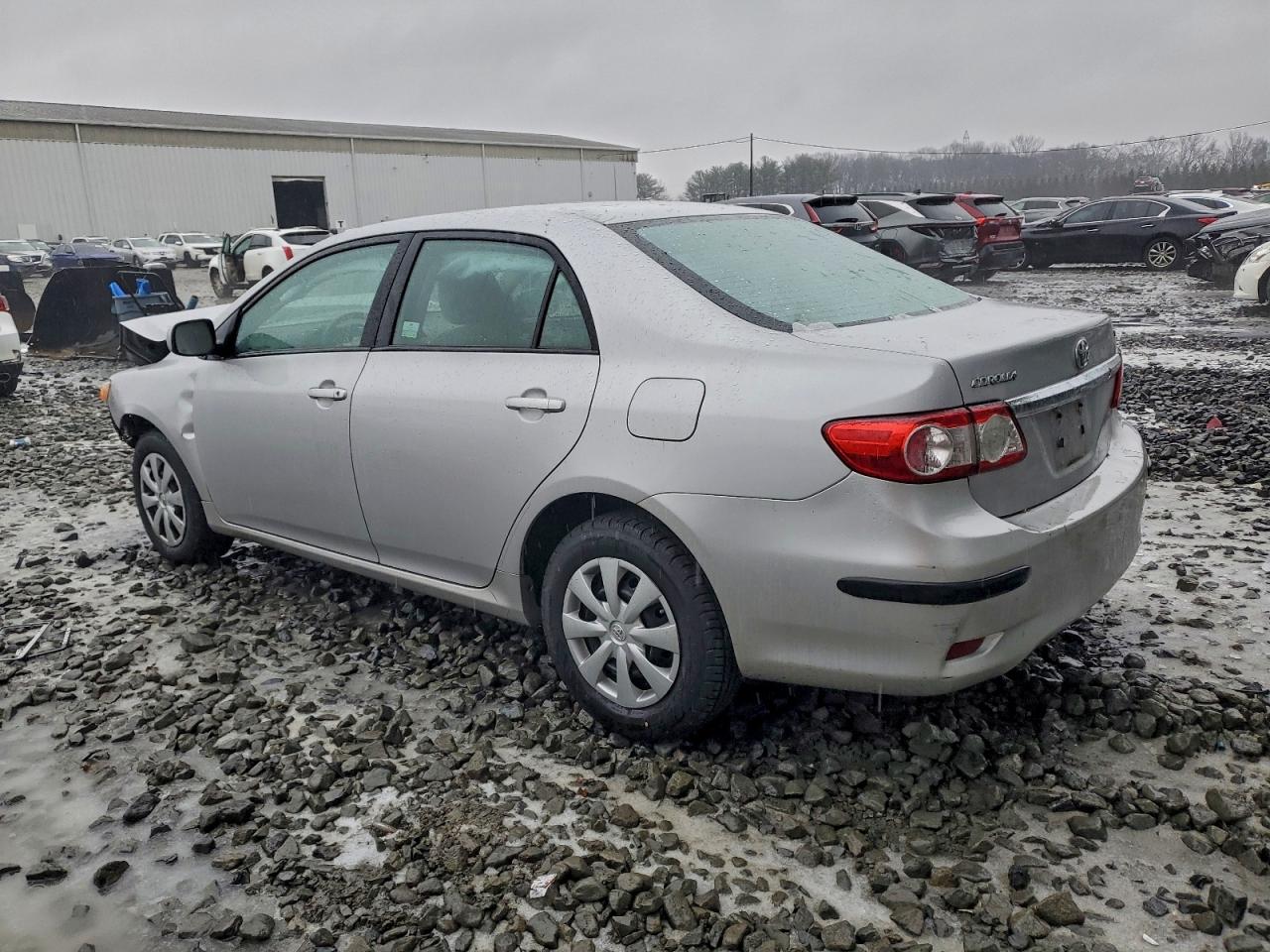 2011 TOYOTA COROLLA BASE photo 2