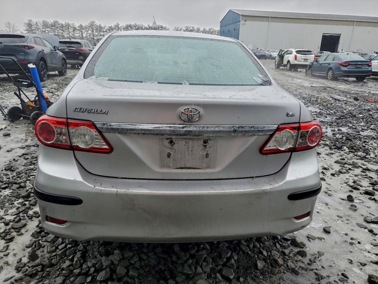 2011 TOYOTA COROLLA BASE photo 6