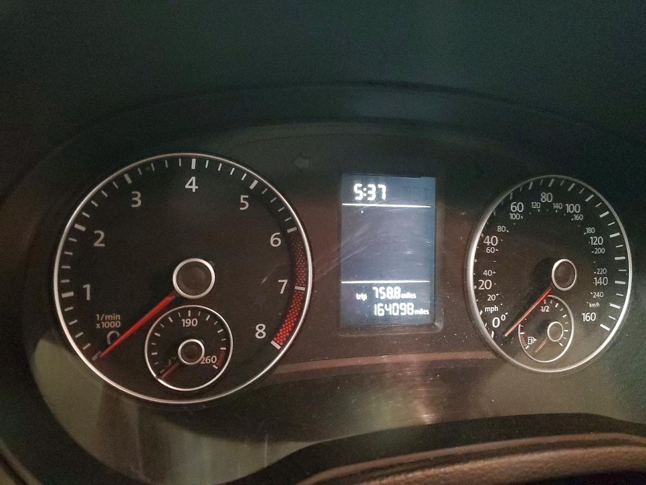 2015 VOLKSWAGEN PASSAT S photo 9