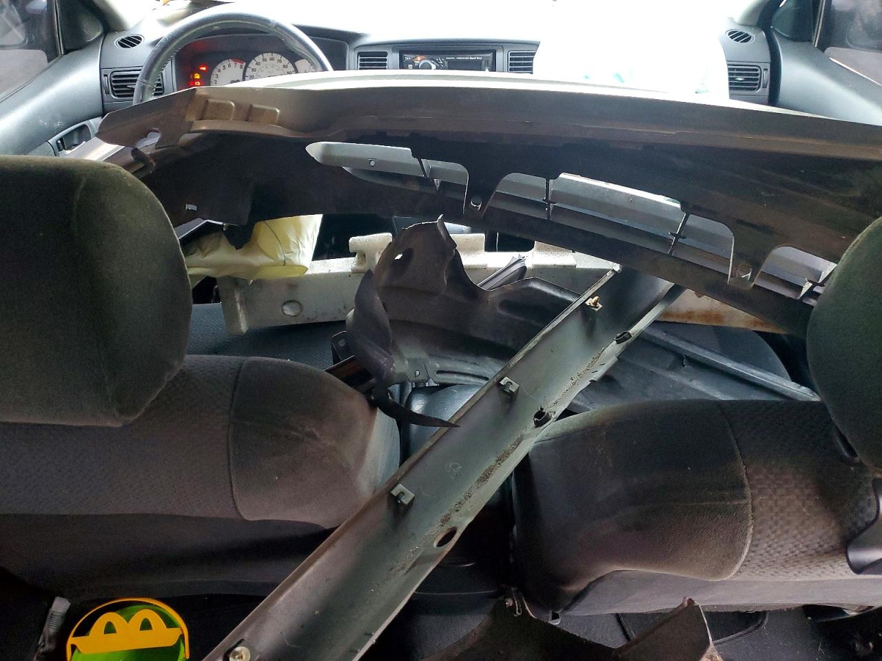 2004 TOYOTA COROLLA CE photo 8