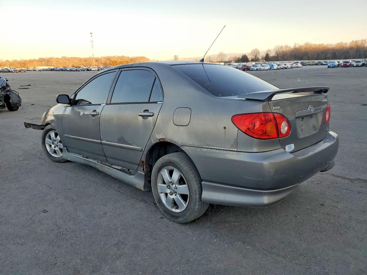 2004 TOYOTA COROLLA CE photo 2