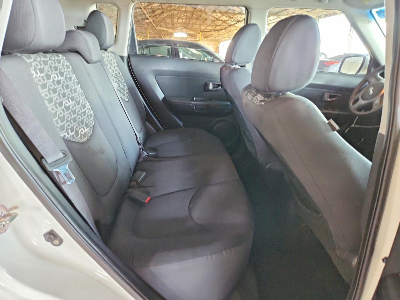 2011 KIA SOUL + photo 10