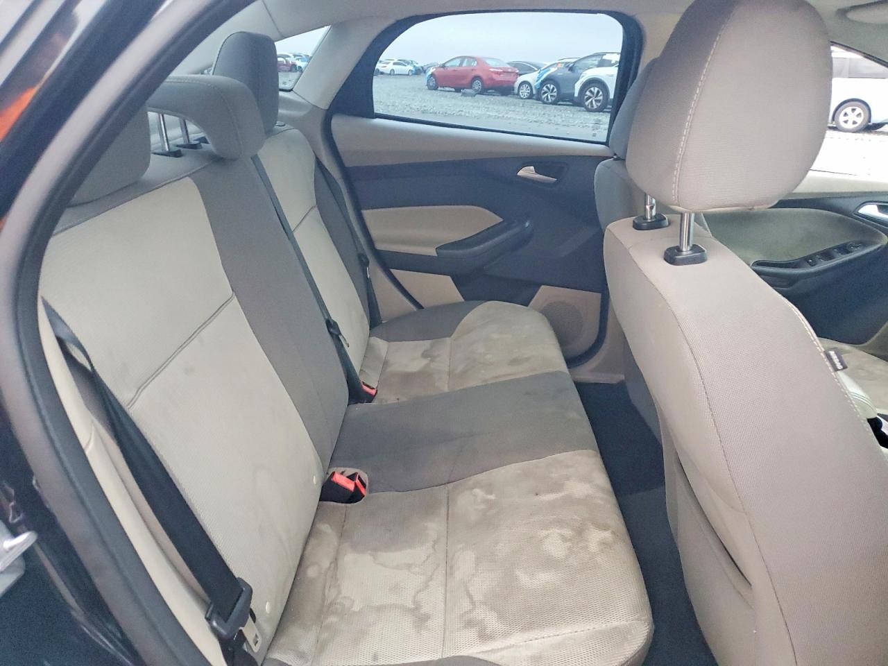 2014 FORD FOCUS SE photo 19