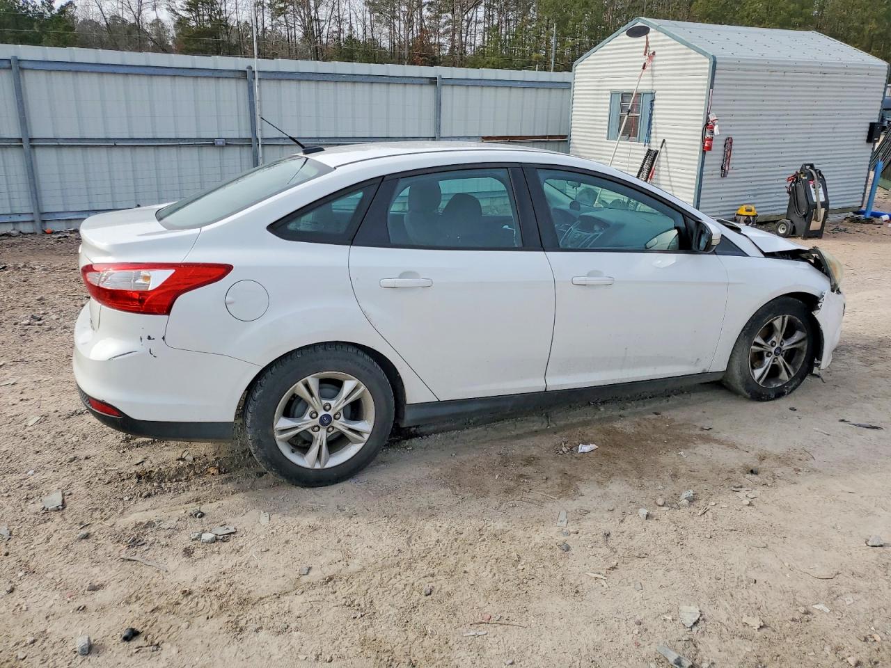 2014 FORD FOCUS SE photo 3