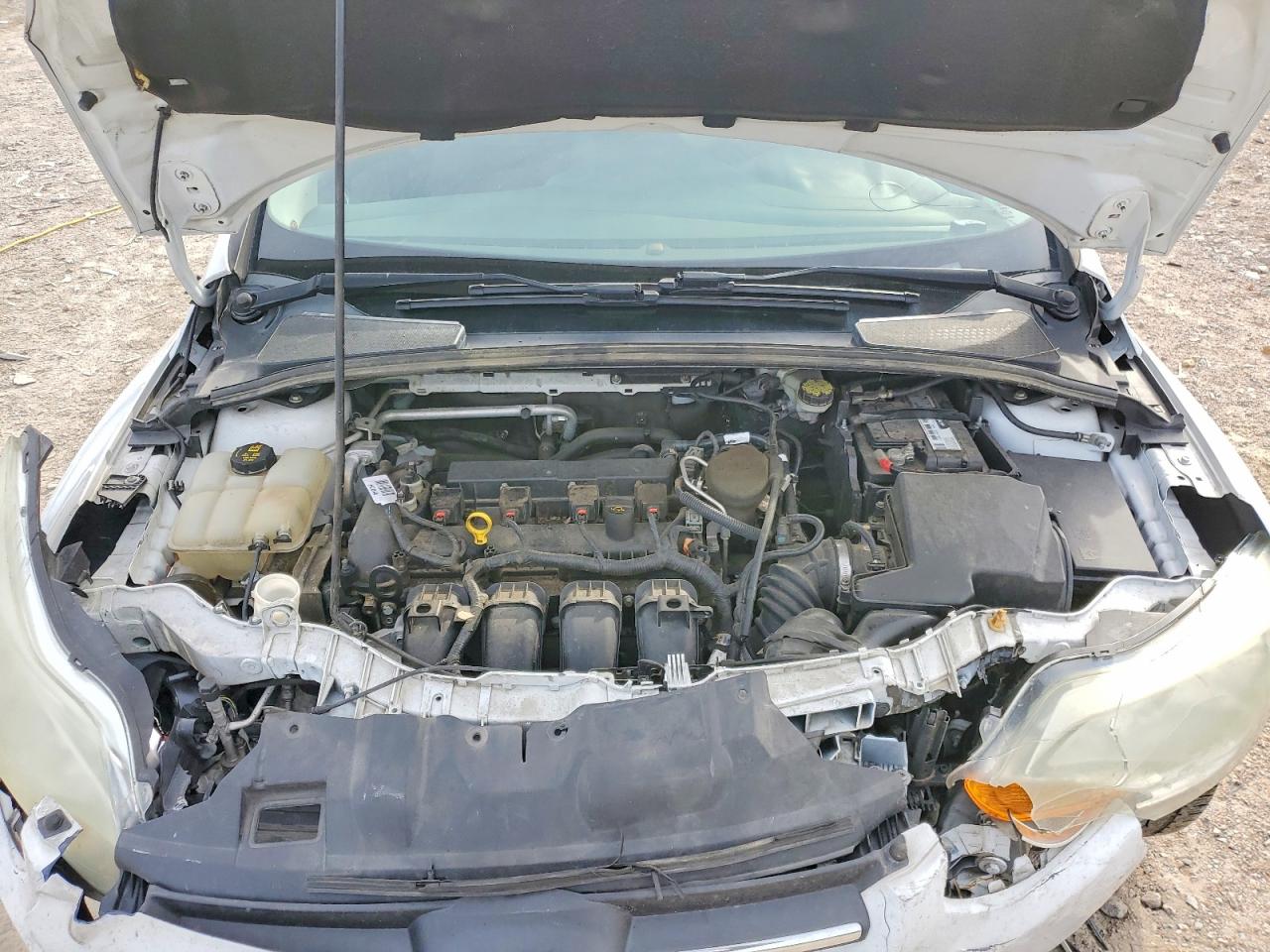 2014 FORD FOCUS SE photo 11