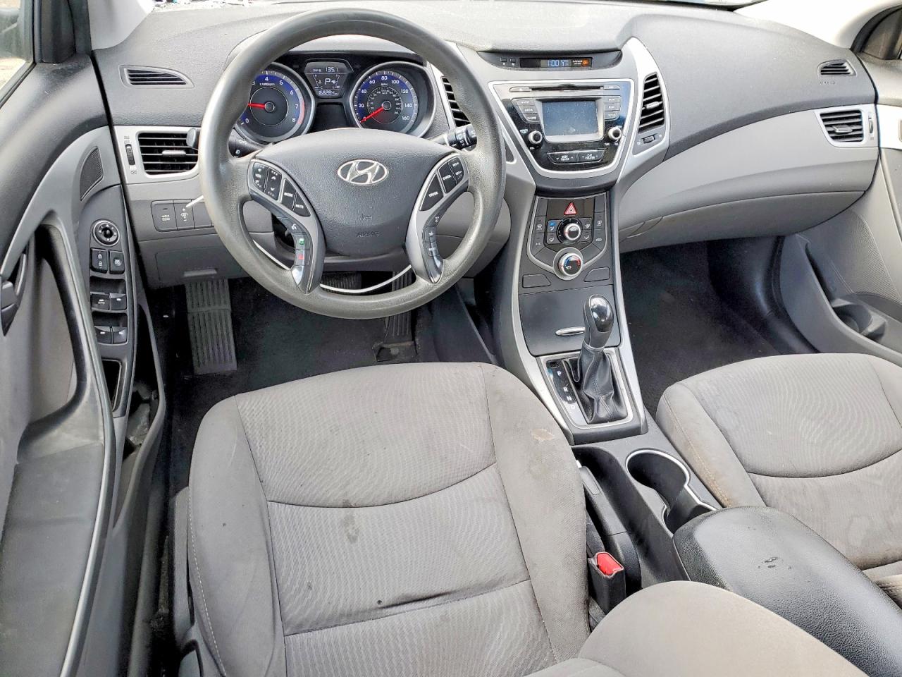 2015 HYUNDAI ELANTRA SE photo 8