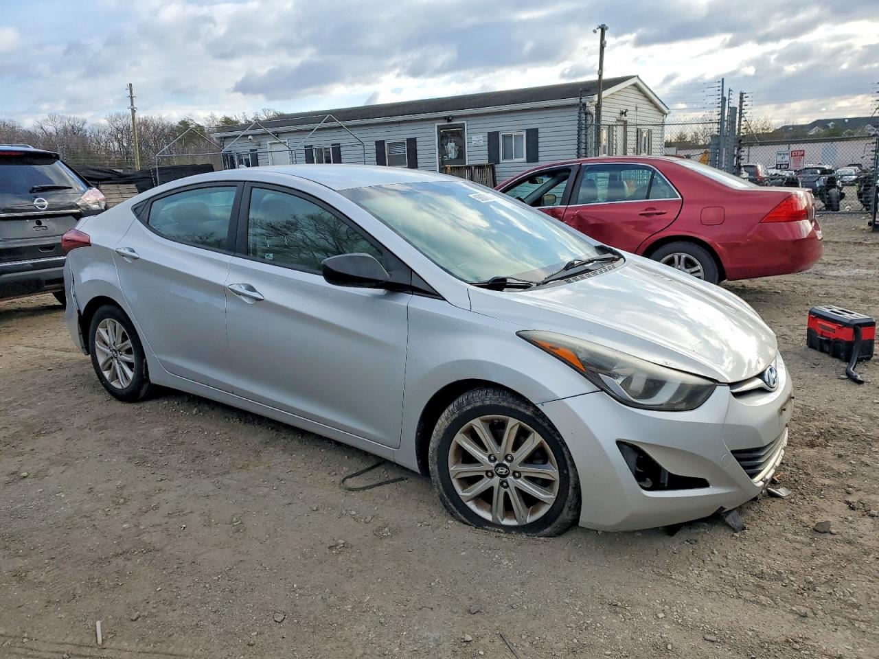 2015 HYUNDAI ELANTRA SE photo 4