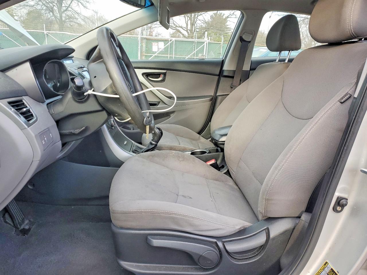2015 HYUNDAI ELANTRA SE photo 7
