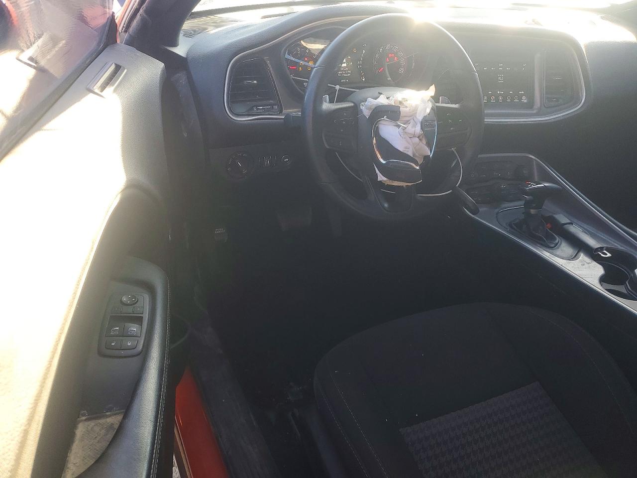 2022 DODGE CHALLENGER GT photo 8