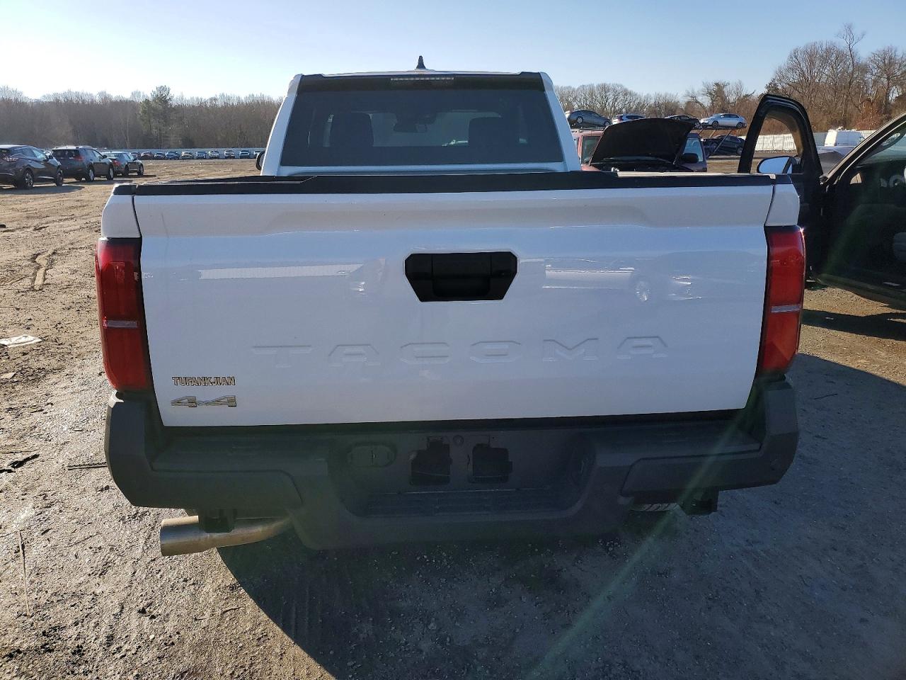 2025 TOYOTA TACOMA XTRACAB photo 6