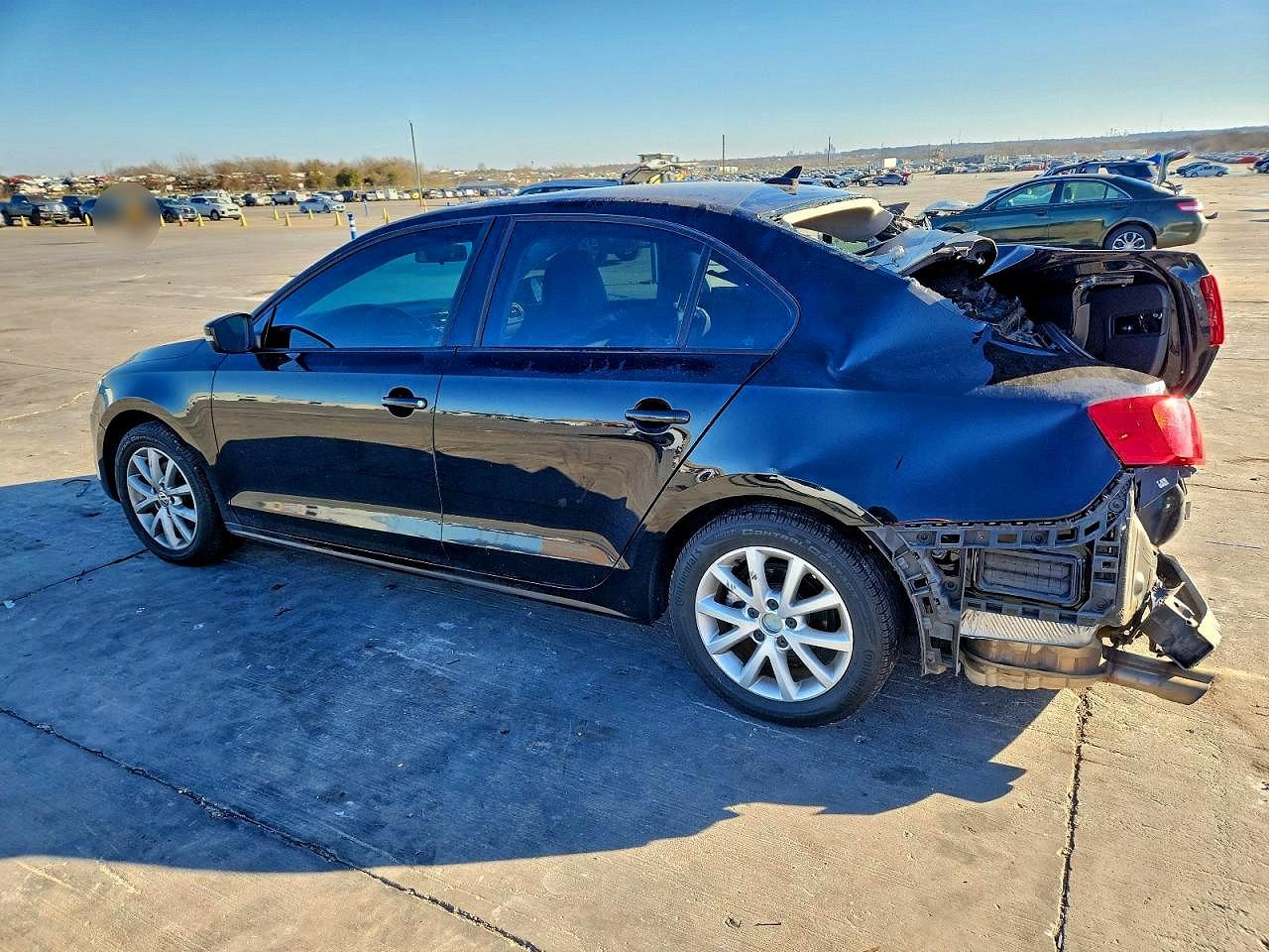 2012 VOLKSWAGEN JETTA SE photo 2