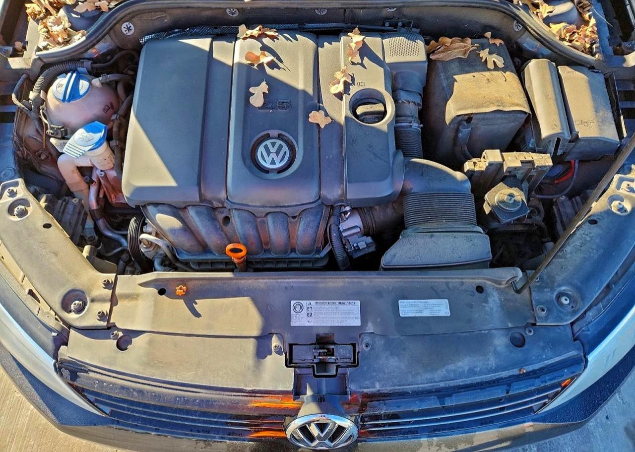 2012 VOLKSWAGEN JETTA SE photo 11