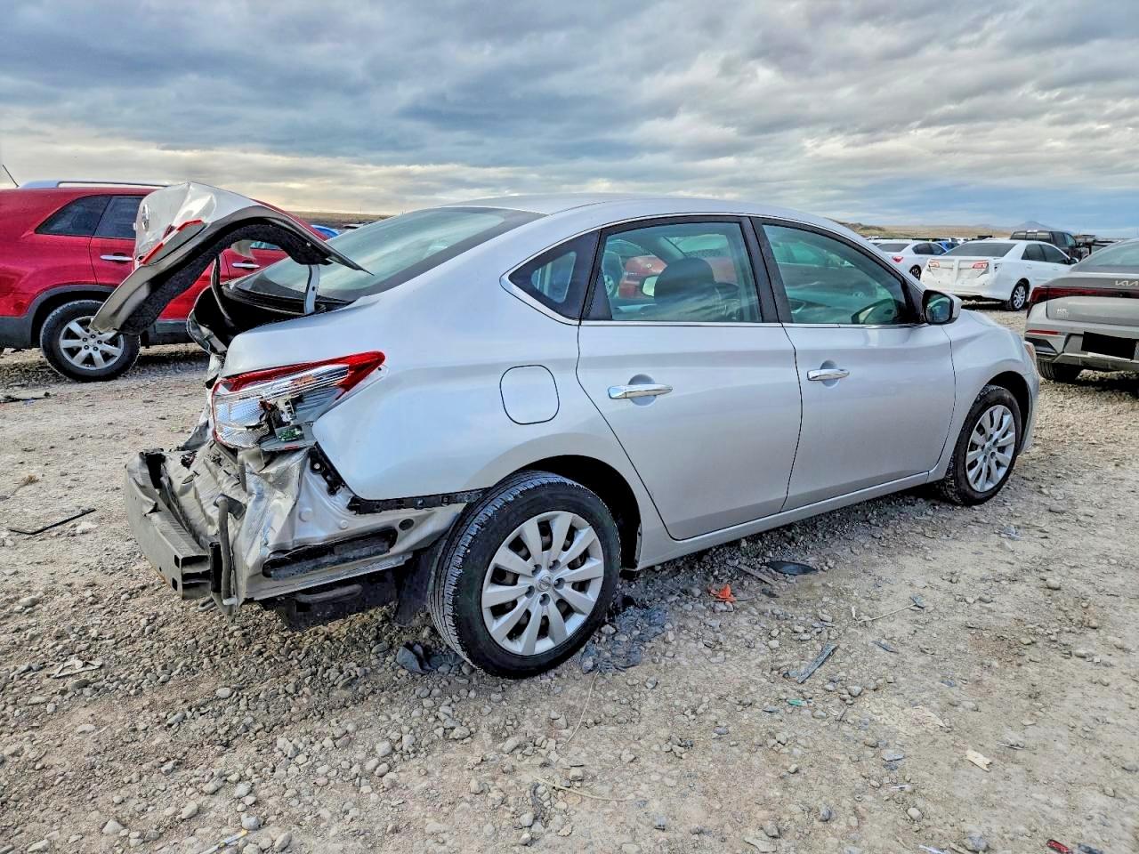 2018 NISSAN SENTRA S photo 3