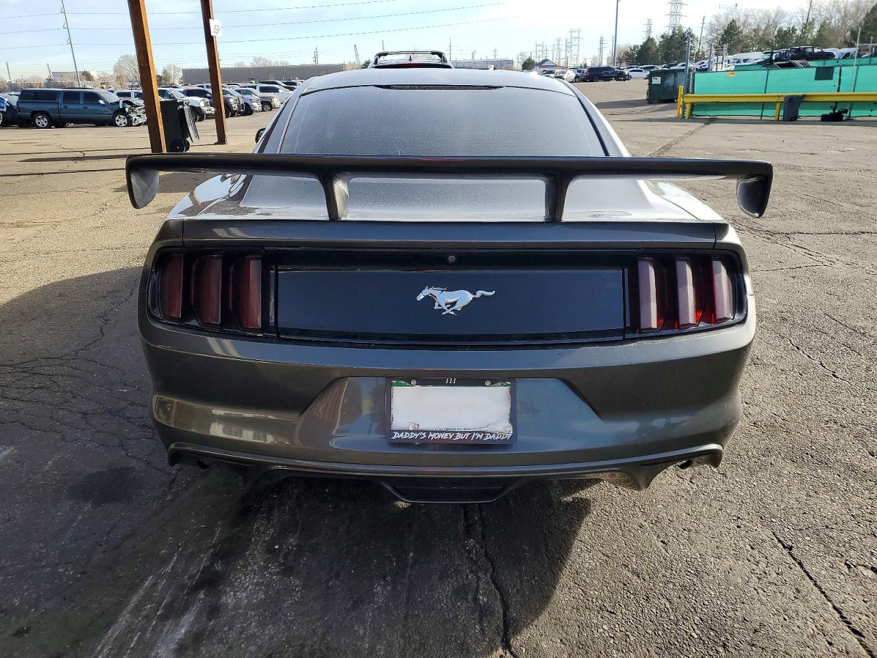2017 FORD MUSTANG photo 6