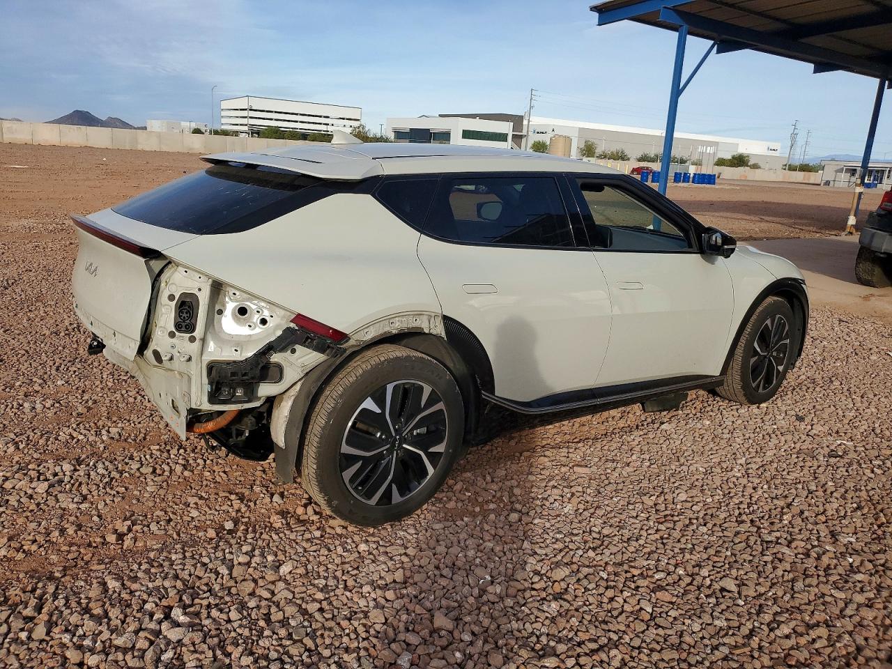 2023 KIA EV6 LIGHT photo 3