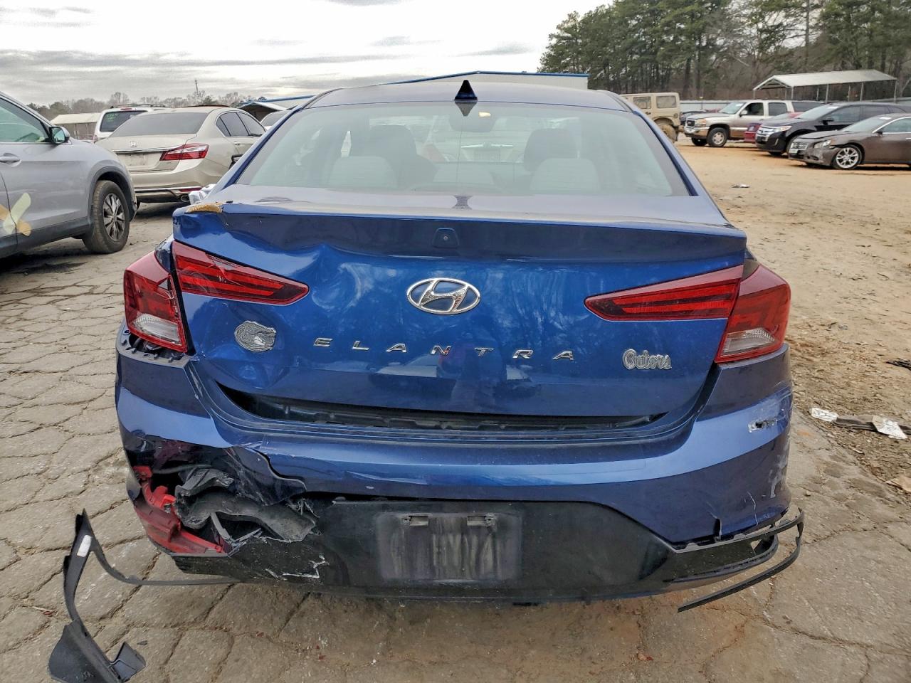 2019 HYUNDAI ELANTRA SEL photo 6