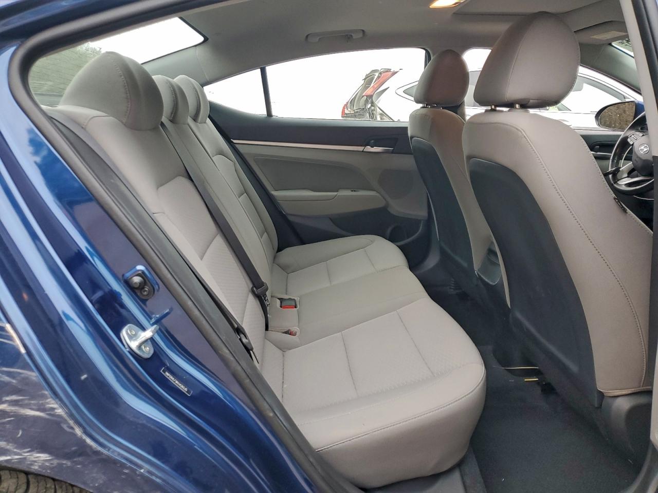 2019 HYUNDAI ELANTRA SEL photo 10